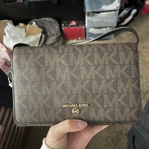 Michael kors crossbody wallet (brown)